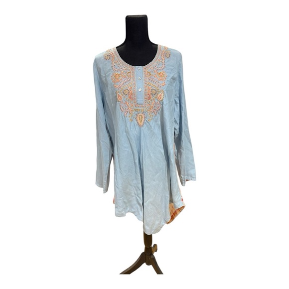 Soft Surroundings Tops - Soft Surroundings "Work of Heart" Embroidered Chambray Tunic in light blue.